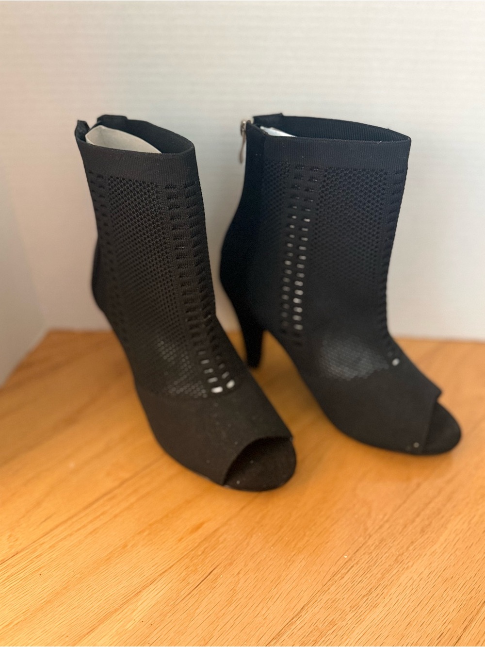 Torrid Shoes Women's Black Knit Peep-Toe Ankle Boots **NEVER WORN**